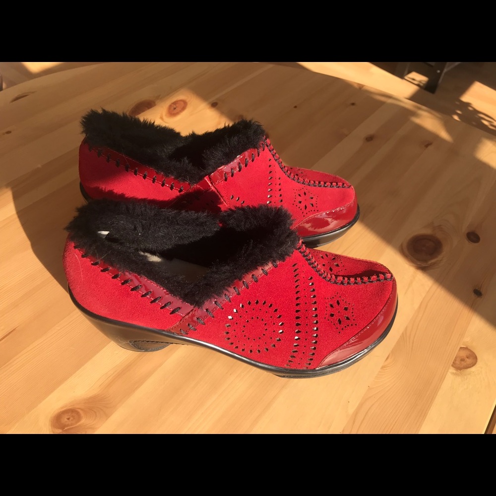 JAMBU WOMEN'S CAPRI SPORT WEDGE, RED LEATHER 7.5M